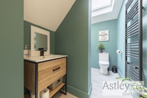 bathroom- click for photo gallery